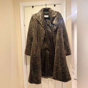 Calvin Klein Leopard Print Faux Fur Coat – Size Small – Chic Statement Piece